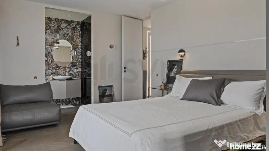 Apartament cu 5 camere decomandat în Pipera