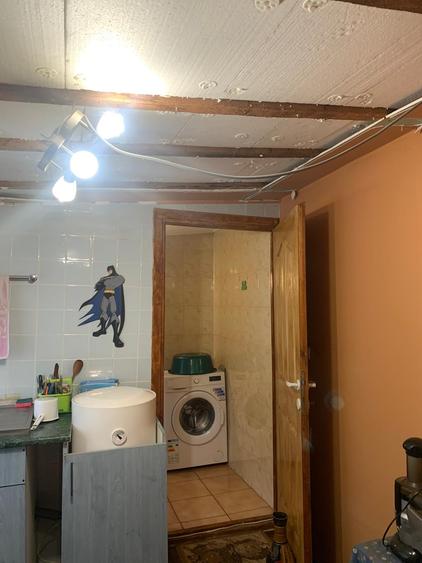 Casă individuală cu 3 camere cu Canalizare în Ultracentral