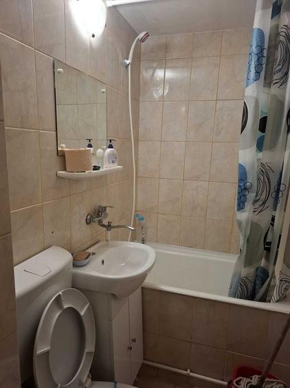 Apartament cu 2 camere semidecomandat, mobilat în Nicolae Bălcescu