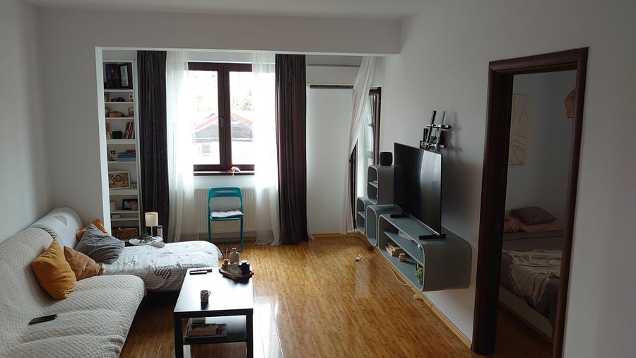 Apartament cu 2 camere semidecomandat în Bucureștii Noi