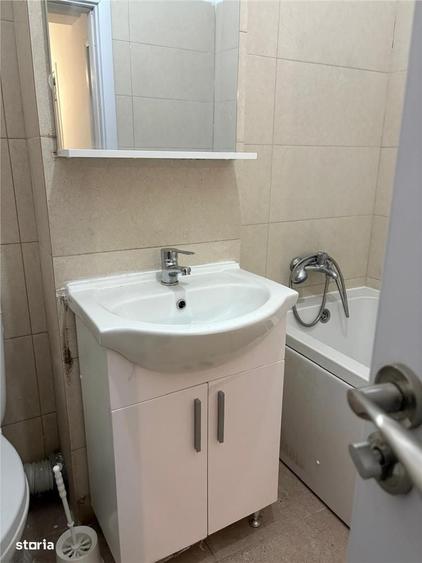 Apartament cu 2 camere decomandat în Militari