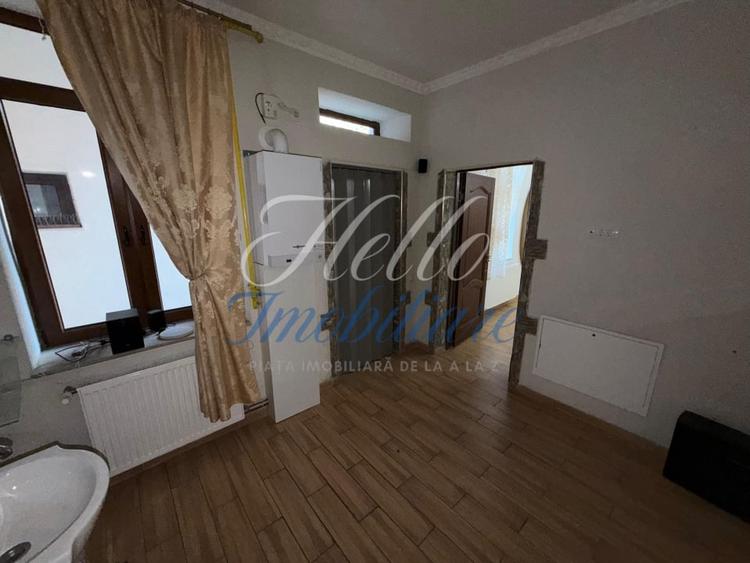 Spațiu comercial, de 170 mp, în Central