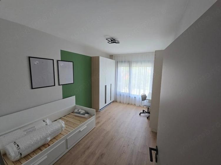 Casă cu 3 camere cu Teren 250 Mp în Ghiroda