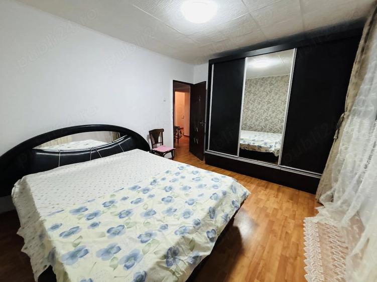 Apartament cu 3 camere decomandat în Sebastian
