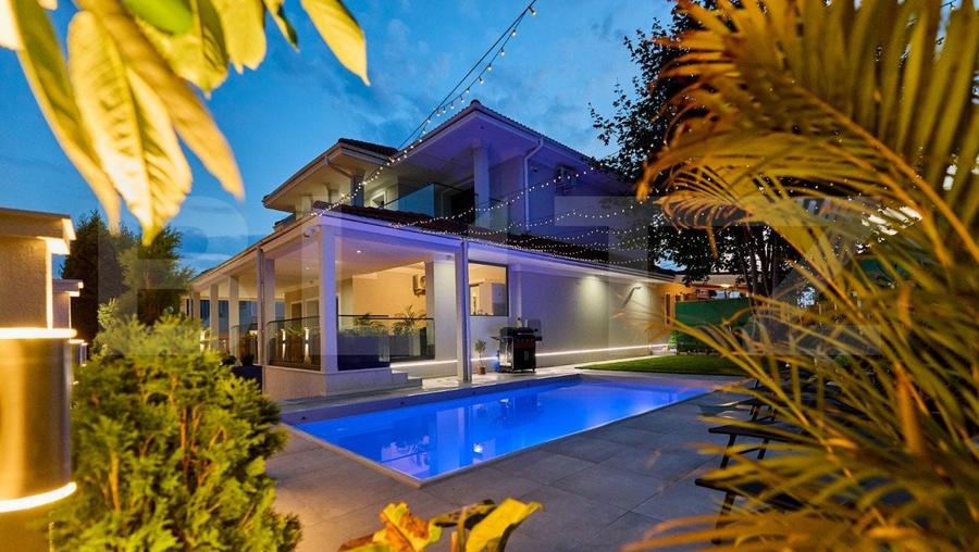 Casa lux 5 camere, 280 mp utili, piscina, Bucium - 1
