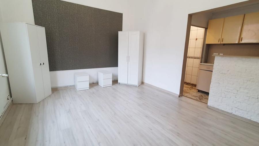 Mosilor, Armeneasca, str.Corbeni, garsoniera in vila, firma/locuit - 2