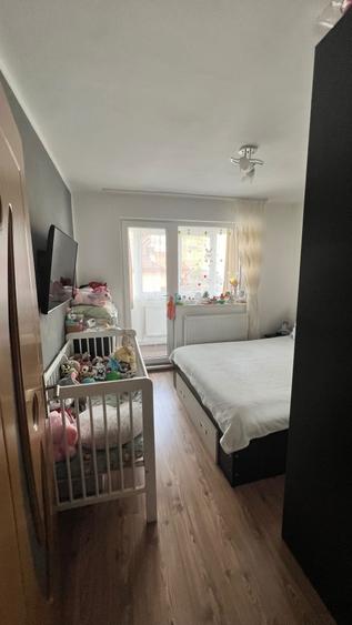 Vand apartament cu doua camere in 8 Martie +garaj+ parcare in fata blocului - 7