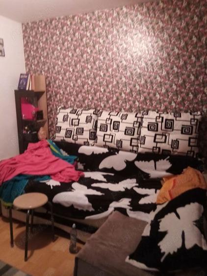 Proprietar vand casa curte zona cartierul 23 August - 4