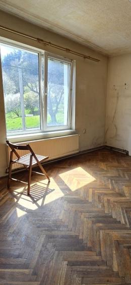 Casa  3 camere- curte- renovabila-zona centrala - 6