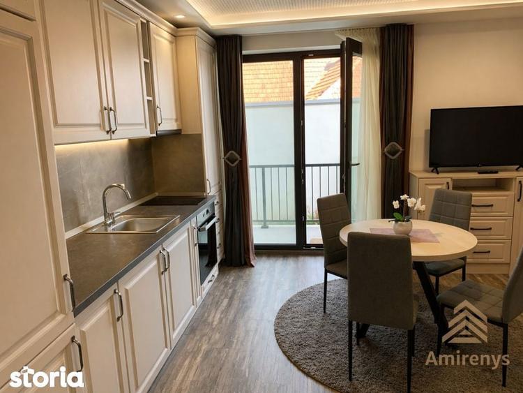 Apartament 3 camere de inchiriat | Curte proprie | Parcare | Brasov - 2