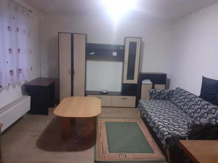 Inchiriez apartament - 2