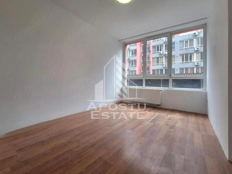 Spatiu de birou, 50 mp utili, zona Uta - 3