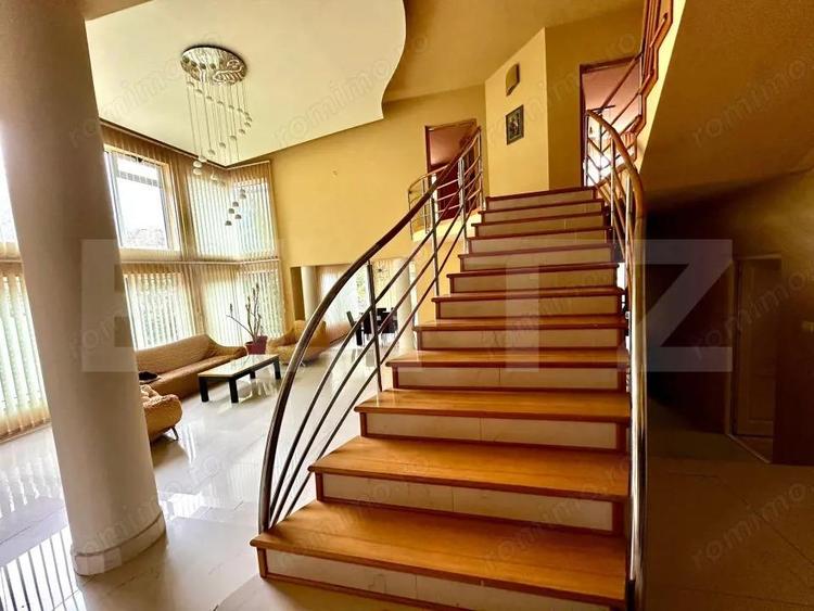 Casa de vanzare, 390 mp, zona Cetate - 14