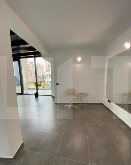 Cladire de sticla, 230 mp, zona Cipariu, ideal sediu firma/c - 21