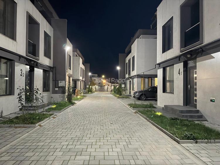 Exclusivitate-Mamaia Sat, P+2, mobilata-utilata, 4 camere, parcare, termen lung