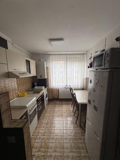 Apartament cu 2 camere de vanzare - 2