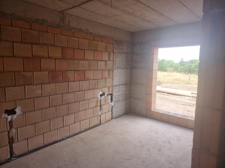 Apartament 2 camere 43 mp, balcon, lift, parcare | Comision 0% - 5