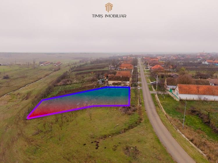 Teren Ianova 1200 mp, vatra satului | asfalt, utilitati | Comision 0% - 2