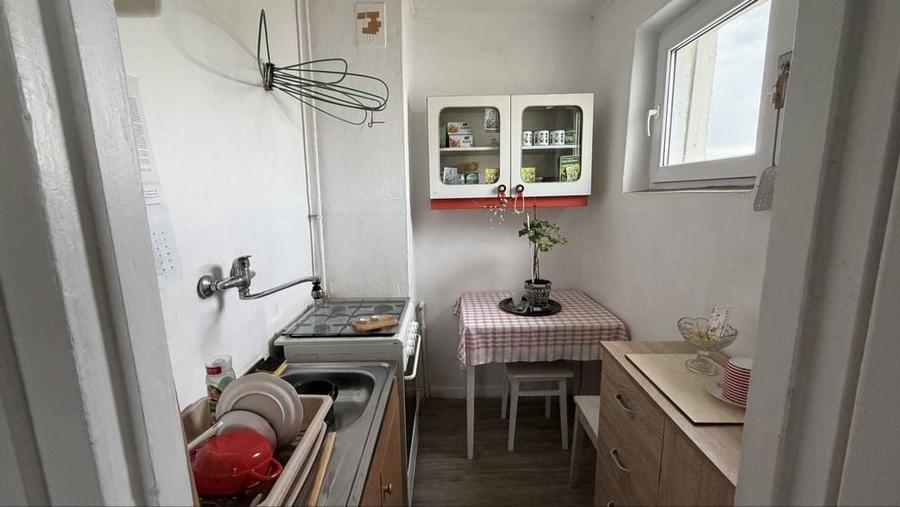 Apartament 2 camere pret negociabil. - 2