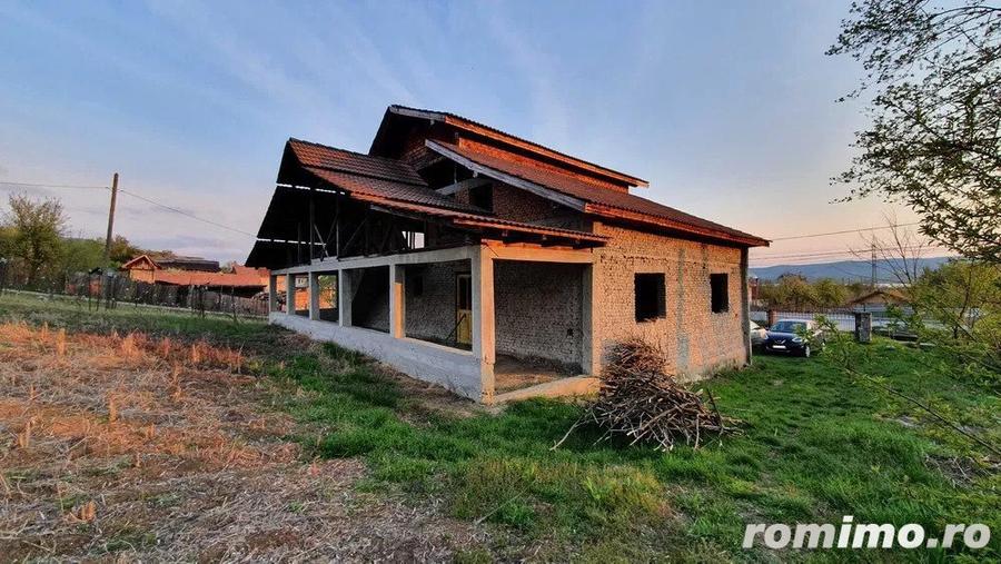 Casa spatioasa in Plopsoru - 2