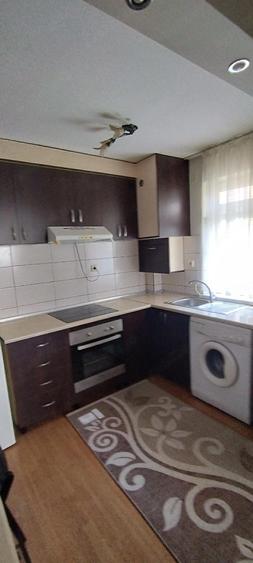 Garsoniera Mara?ei etaj 2 in bloc cu apartamente - 2