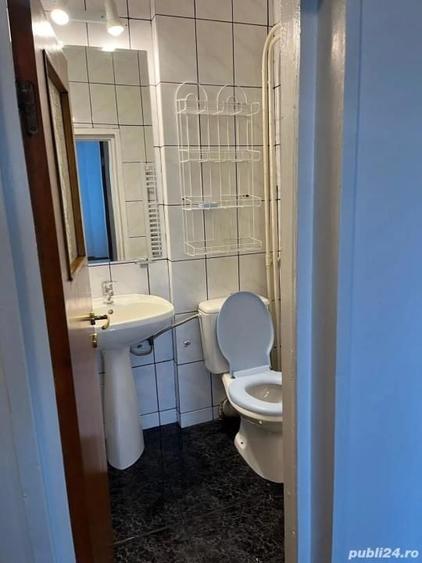 Apartament cu 3 camere decomandat, mobilat în Tei
