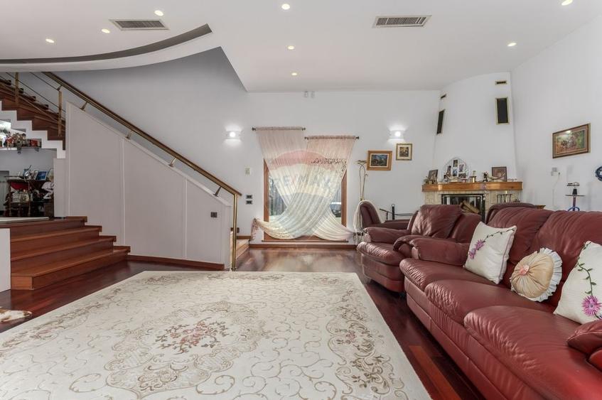 Vila eleganta, spatii generoase, finisaje premium, piscina, 3000mp - 18