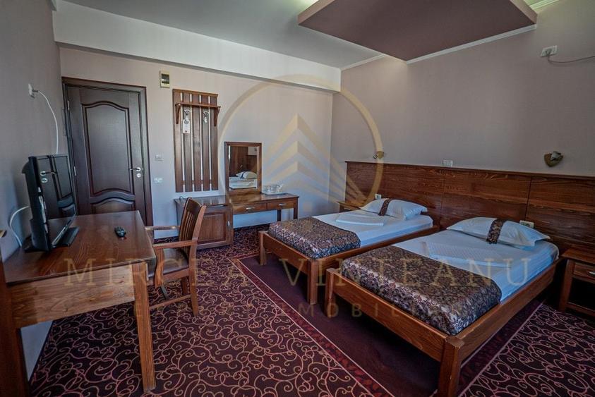 Hotel 3 Stele de Vânzare la  Delfinariu, aproape de Mamaia - 18