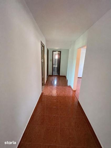 Apartament Spa?ios|4 Camere|Etaj Superior|Acoperi? Nou in Bragadiru - 3