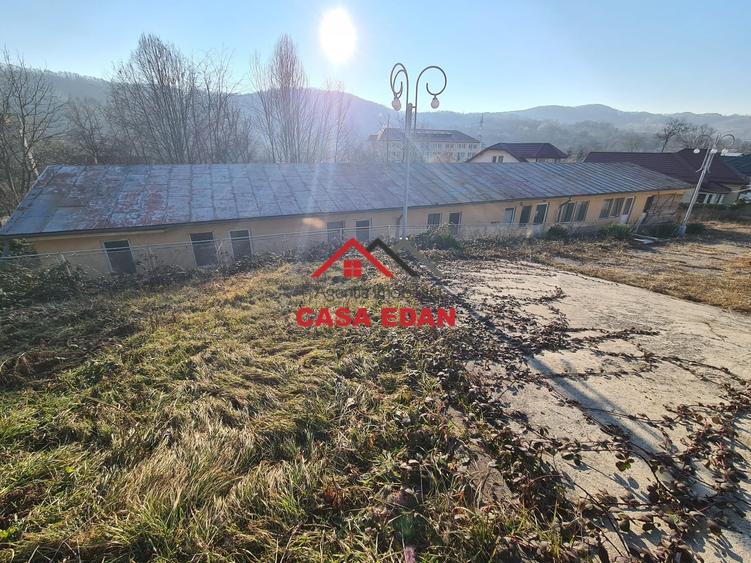 Cladire Sc=311mp in Campina--215.000e - 3