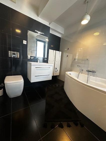 Apartament  luminos 3 camere, terasa 40 mp si garaj   Iancu Nicolae/ COMISION 0% - 5