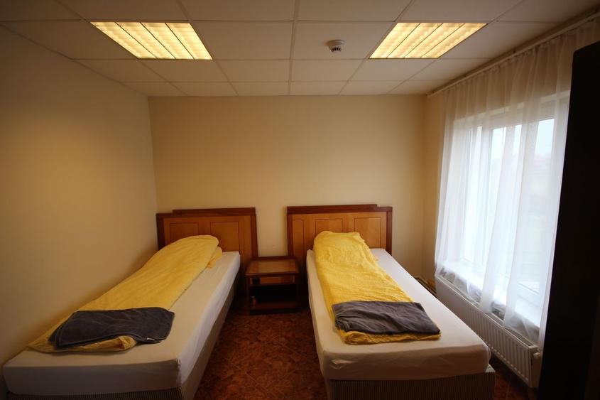 Vila  destinatie camin batrani - 2