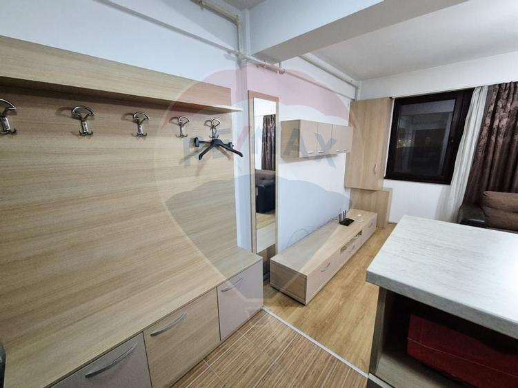 Apartament cu 3 camere de vânzare în zona Berceni - 11