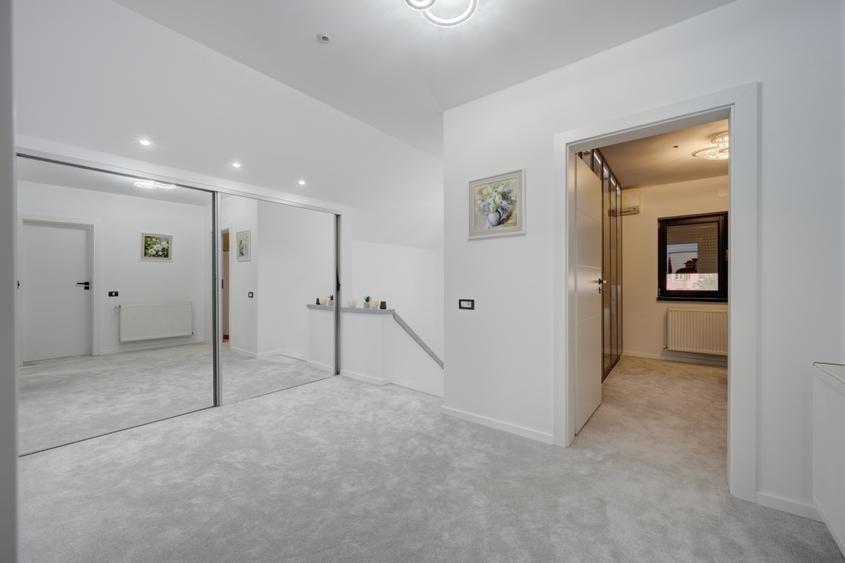 Va propunem spre vanzare o vila superba cu 4 camere Prelungirea Ghencea - Latin - 11