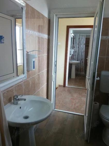 Pensiunea de vanzare Costinesti str.Meduzei , 14 camere - 6