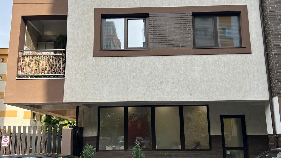 Spatiu 100 mp + 190 curte - 1