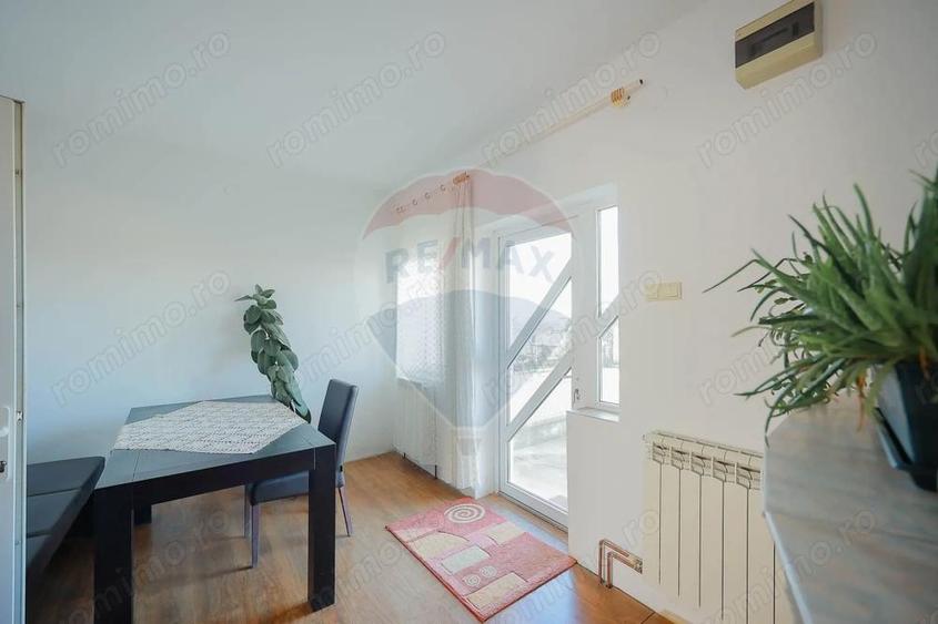 Duplex cu 5 camere ?i 506 mp teren de vanzare, str. Nufarului - 10