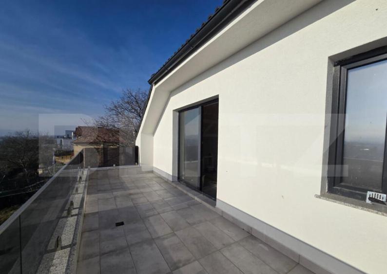 Duplex semifinisat, zona Dambul Rotund, priveliste spre ora - 8