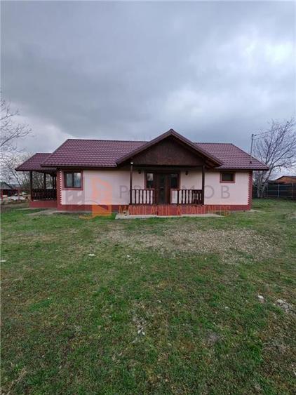 Casa tip parter zona Sapoca - 1