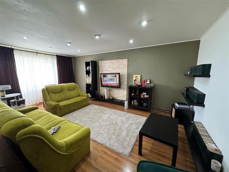 Apartament 3 camere, 88mp, zona Sud - Aviatori - Lidl, etaj 4 cu pod - 1