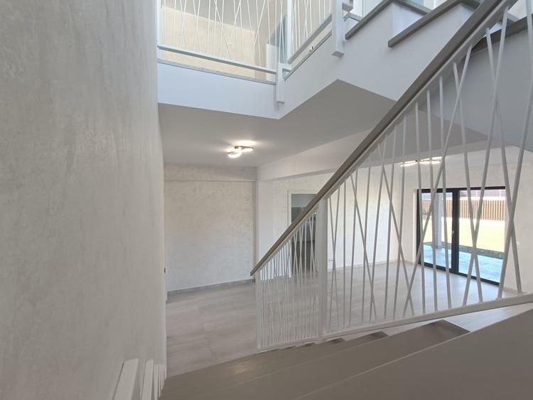 Vila 5 camere, garaj, 644mp teren. Popas Pacurari- V Lupului - 9