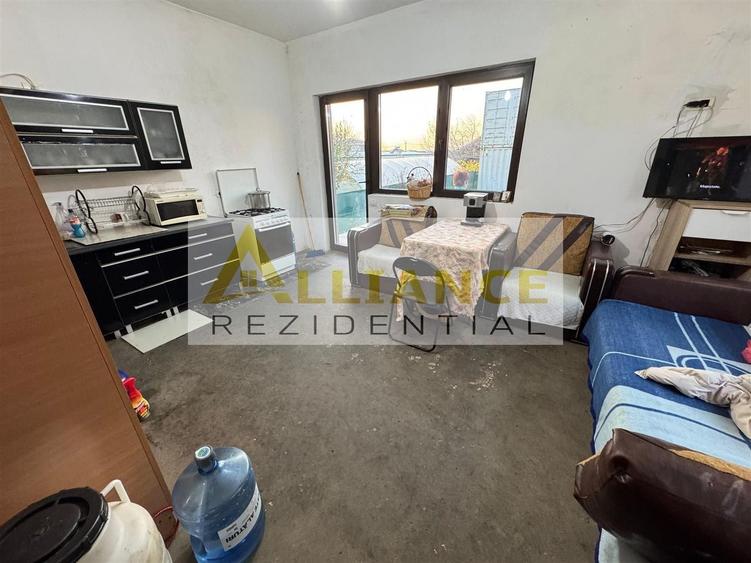 Casă individuală cu 7 camere cu Canalizare în Jilava
