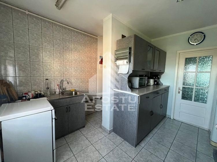 Apartament cu 3 camere decomandat în Șagului