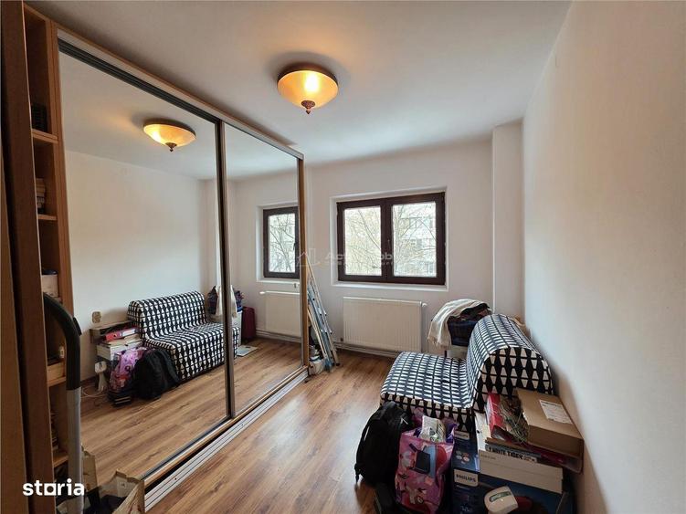 4 camere - centrala termica - parcare - Crangasi - 8