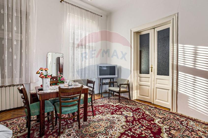 Apartament 4 camere spațioase,  curte,  zona Piata Catedralei - 7