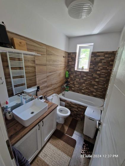 Vand - Apartament cu 3 camere si curte proprie - 7