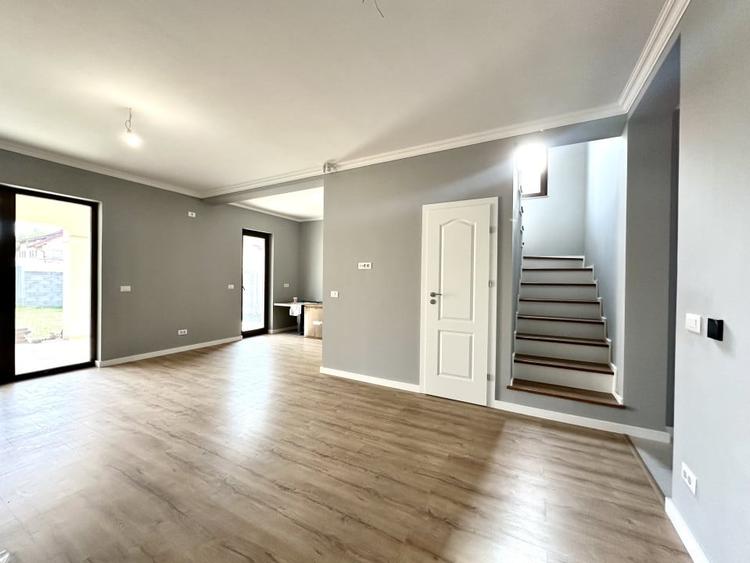 Duplex spatios, 5 camere, 120 mp utili, 309 mp teren - Dumbravita - 1