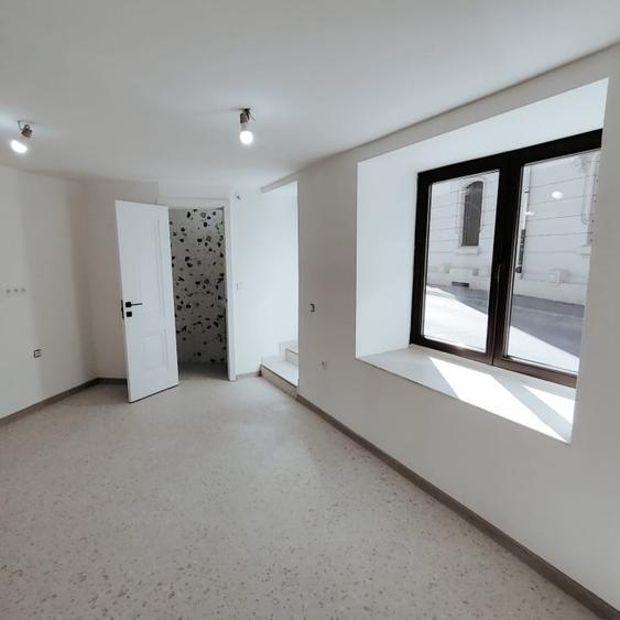 Afacere la cheie de vanzare in centrul Sibiului –34 mp - 7