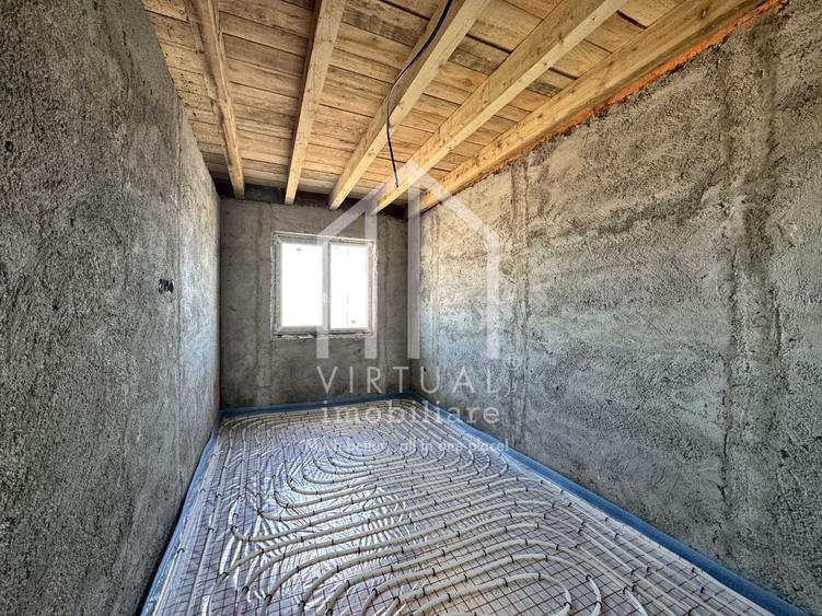 Casa de tip duplex - 110 mp utili, curte de 175 mp - Calea Cisnadiei - 13