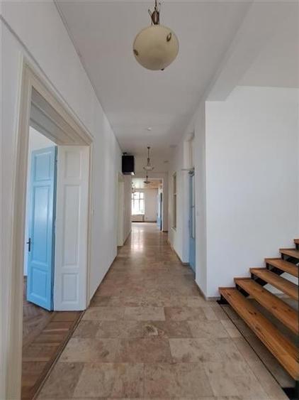 Casa individuala,Birou, 500 mp utili, situata in zona Centrala! - 12